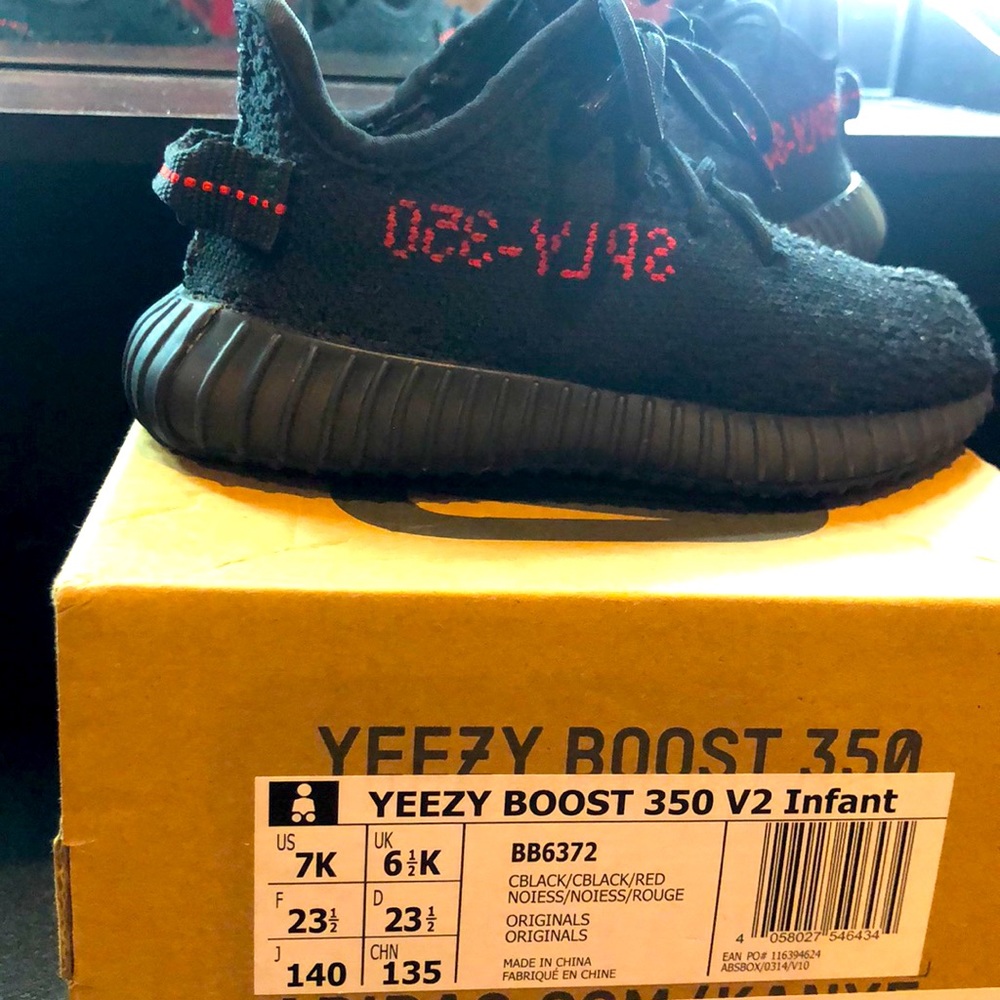 YEEZY BOOST 350